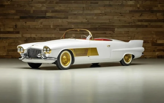1953 Cadillac Elegante, 1,2 milyon dolarla müzayede rekoru kırdı