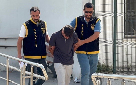 Adana Sarıçam'da arkadaşını bıçaklayarak öldüren 18 yaşındaki şüpheli tutuklandı