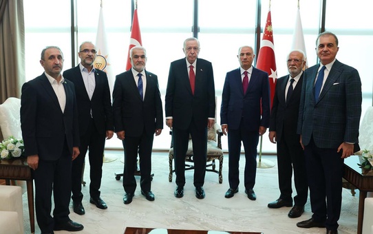 Cumhurbaşkanı Erdoğan, HÜDAPAR lideri Yapıcıoğlu'nu kabul etti 