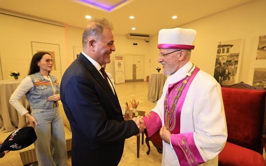 İBB Başkan Vekili Aslan, Hahambaşı Sivi'yi ziyaret etti