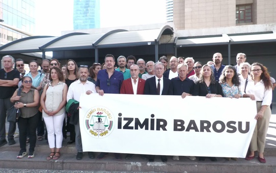 İzmir'de gözaltına alınan avukat serbest bırakıldı