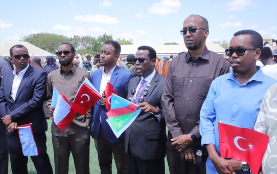 Somalililer Türkiye'ye teşekkür için farklı kentlerde gösteri düzenledi