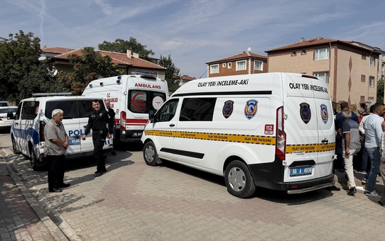 Balkondan düşen 62 yaşındaki adam yaşamını yitirdi
