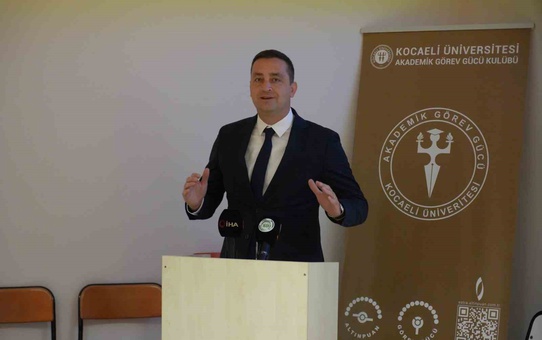 Kocaeli'de hukuk öğrencileri 14 hafta boyunca gerçek davaları inceliyor