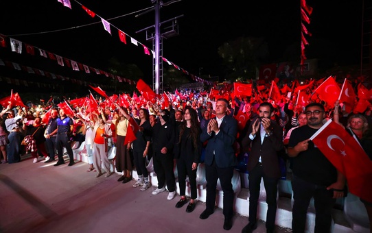Alaçatı’nın kurtuluşunun 104. yılı törenlerle kutlandı