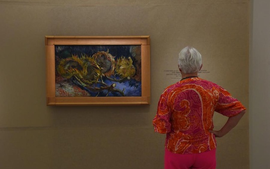 Hollanda'daki müze 88 Van Gogh tablosunu 42 yıl sonra yeniden sergiliyor
