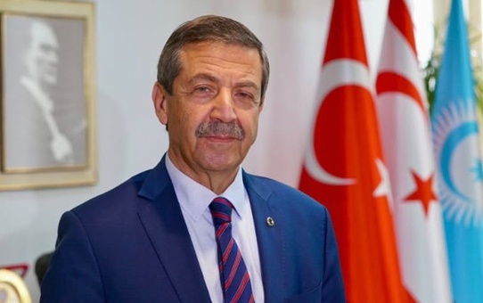 Ertuğruloğlu, Kıbrıs Türk halkının geleceği için egemen eşit iki devleti işaret etti