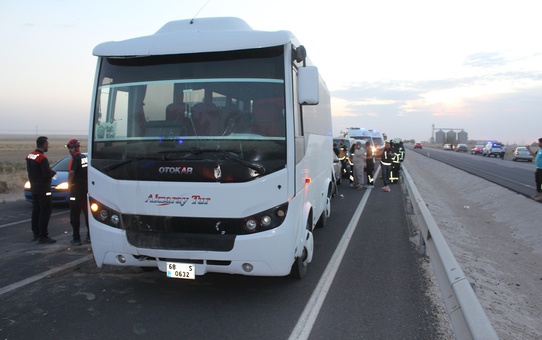 Aksaray'da kum fırtınası zincirleme kazaya yol açtı, 16 kişi yaralandı