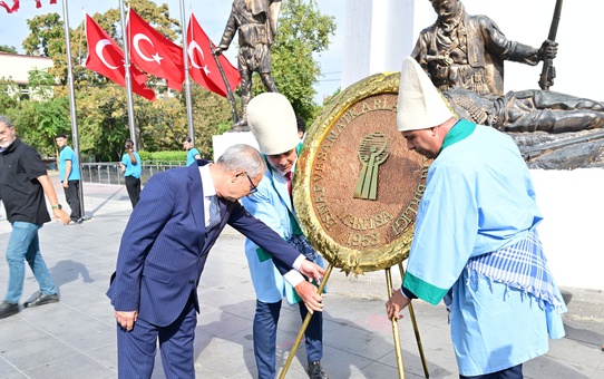Manisa'da 39. Ahilik Haftası törenle başladı, 70 yaşındaki aşçı yılın ahisi seçildi