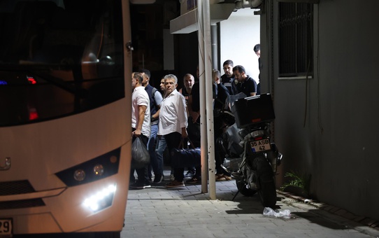 Seferihisar Belediyesi rüşvet soruşturmasında 29 şüpheli tutuklandı