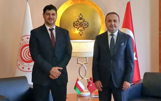 Ticaret Bakan Yardımcısı Tuzcu, Ummanlı mevkidaşı Al-Maamari ile görüştü