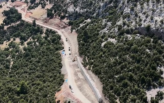AK Parti Antalya Milletvekili Uslu, Batı Antalya'daki yol çalışmalarını inceledi