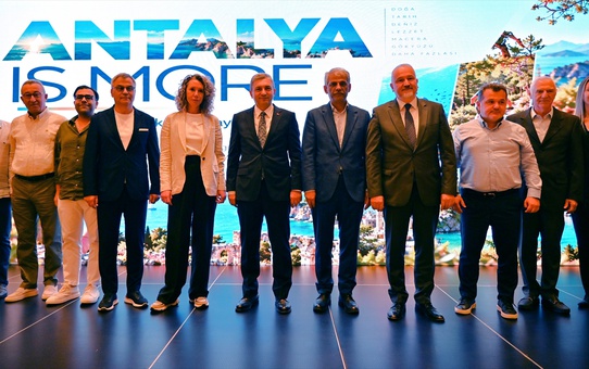 Antalya'da turizm toplantısında 170 milyar dolarlık sektör katkısı açıklandı