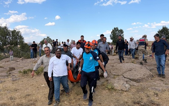 Bingöl'de meraya giden çoban arazide ölü bulundu