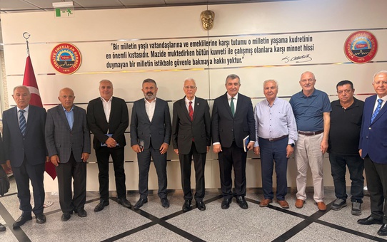 CHP'li Saraç ve Demirci, TÜED'i ziyaret edip emeklileri buluşmaya davet etti