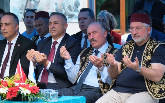 Çorum'da Ahilik Haftası kortejle başladı, Vali Çalgan geleneğin sürdüğünü söyledi