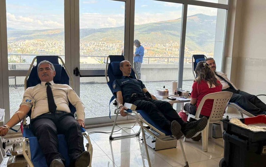 Gemlik Adliyesi'nde Kızılay kan bağışı kampanyasına yoğun katılım sağlandı
