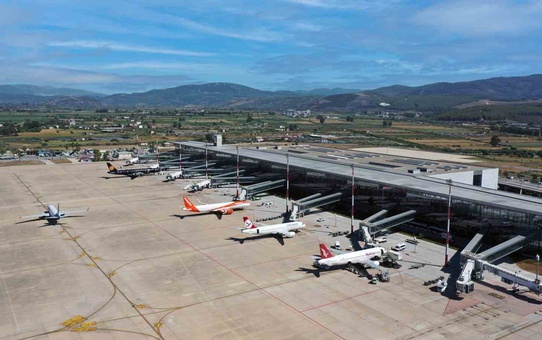 Milas-Bodrum Havalimanı ağustosta 891 bin 680 yolcu ağırladı