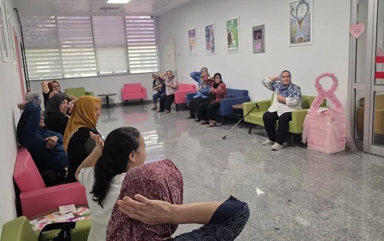 Nazilli'de kanser taraması çağrısı yapıldı, mamografi ve HPV testi uygulandı