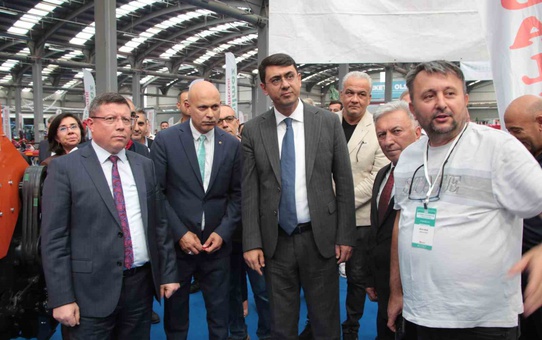 Uşak'ta 11. Tarım, Hayvancılık ve Teknolojileri Fuarı törenle açıldı
