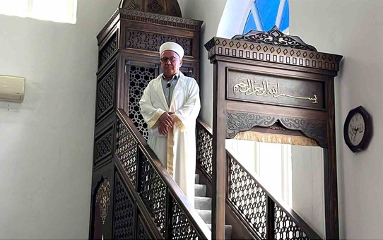 Sinop'ta 44 yıllık imam Kamil Binal, Yeşil Camii'nde son cuma hutbesini okudu