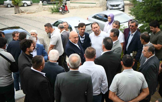 AK Partili Gider Bayramiç ve Yenice'de muhtarlarla buluştu
