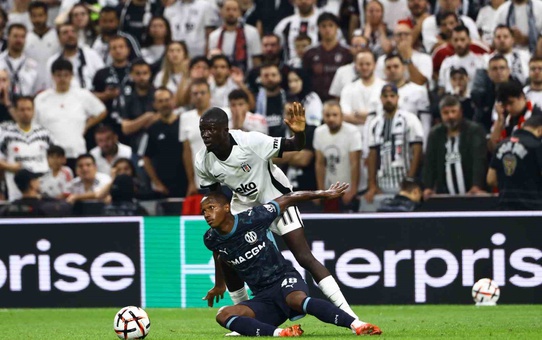 Beşiktaş, UEFA Avrupa Ligi'nde Marsilya'yı Dolmabahçe'de 4-1 mağlup etti