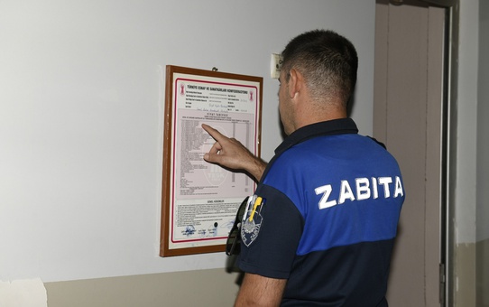 Çiğli'de okul kantinleri habersiz denetleniyor, fiyat tarifesi de kontrol ediliyor