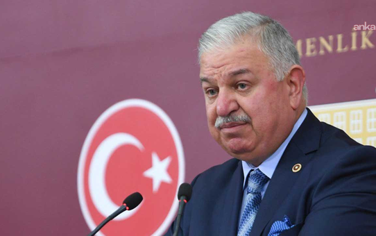 Bekin, Borsa İstanbul'da yüzde 6'yı aşan değer kaybıyla devre kesiciyi TBMM'ye taşıdı