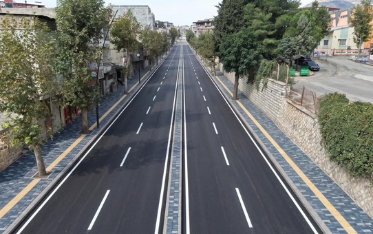 Kahramanmaraş'ta Bayazıtlı Bulvarı'nda dönüşüm başladı, 1 kilometrelik arter yenileniyor