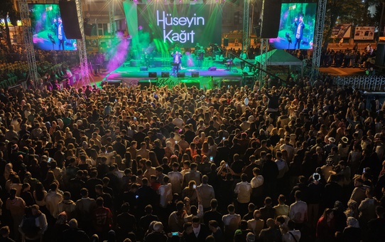 Kula'nın kurtuluşunun 104. yılında Hüseyin Kağıt sahne aldı