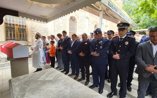 Kütahya Emet'te Kıbrıs gazisi Halil Çil toprağa verildi