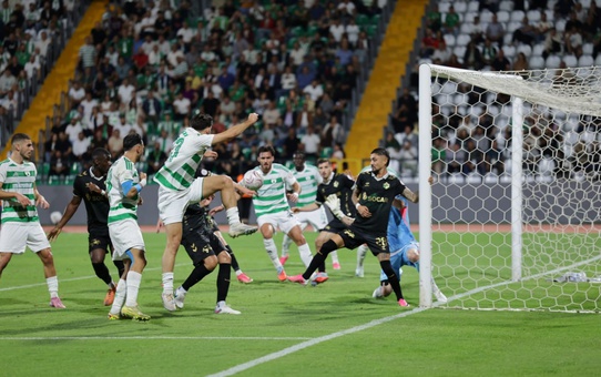 Muğlaspor sahasında Iğdır FK ile 2-2 berabere kalırken, Mago ve Uzunoğlu gol attı