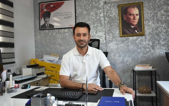 İzmir'de şeker yutan 2,5 yaşındaki çocuğa muhtar müdahalesi! Heimlich manevrası hayat kurtardı