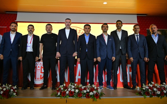 Antalyaspor'un yeni başkanı Mustafa Ergün oldu, 650 milyon liralık borç kapatılacak