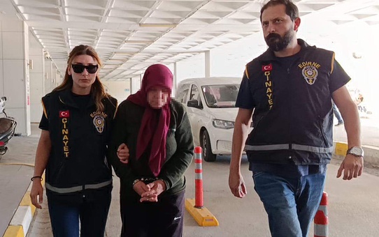 Otopsi darp izlerini ortaya çıkardı! Keşan'da ölü bulunan emeklinin eşi sınırda yakalandı