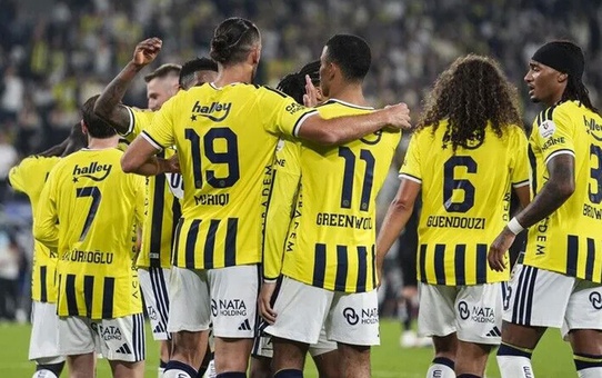 Fenerbahçe'nin yıldızı Hakan Safi'ye çuvalla para vermiş