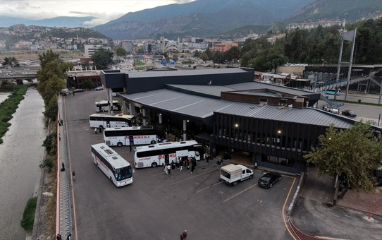 Karabük'te şehirlerarası otobüs terminali törenle hizmete açıldı