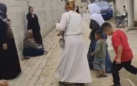 Şanlıurfa Suruç'ta kadını bıçakla yaralayıp 18 altınla kaçan 4 kadın aranıyor