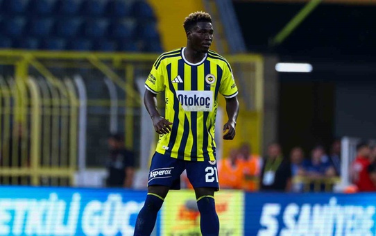Fenerbahçe'nin yeni transferi Oppong, 69'da Skriniar'ın yerine girip ilk kez oynadı