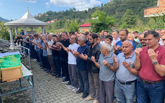 Giresun Espiye Çalkaya'da suya düşen 2 çocuktan biri hayatını kaybetti