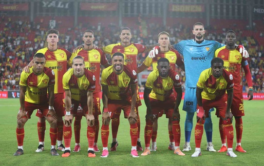 Göztepe, Çaykur Rizespor karşısında ilk yarıyı Arda Okan'ın golüyle 1-0 önde bitirdi