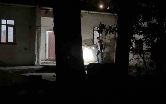 Kayseri Melikgazi'de 12 yaşındaki çocuk bıçaklı saldırıda yaralandı, şüpheli aranıyor