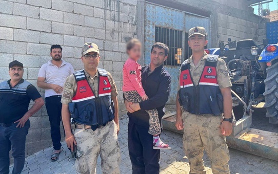 Dron destekli arama, Kilis Polateli'de kaybolan down sendromlu çocuğu sağ buldu