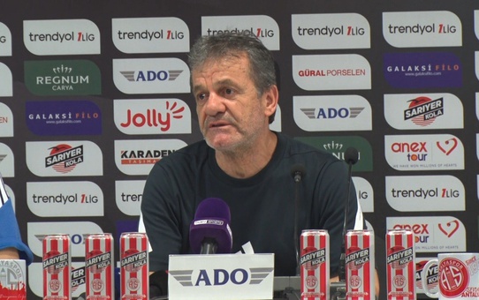 Vanspor FK, Antalyaspor'a 3-0 yenildi; Göç iyi oyunun görülememesine üzüldü