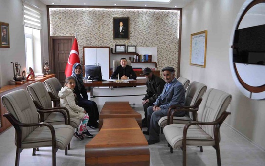 Arpaçay'da askerlik yapamayan Fatih Demir'e temsili yemin töreni düzenlendi