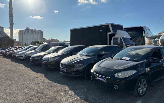 Kartal, Pendik, Tuzla ve Gaziantep'te 10 şüpheli yakalandı, 17 eylem tespit edildi