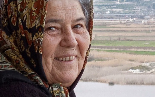 Denizli Serinhisar'da tır ile otomobil çarpıştı, kazada 1 kişi öldü, 2 yaralandı