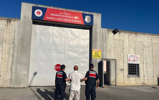 Sakarya'da 3 ilçede jandarma 6 kilo 250 gram esrar ele geçirdi, 4 şüpheli tutuklandı