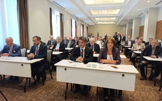 KGK Yerel Medya Meclisi Afyonkarahisar'da toplandı, Dim 400'ün altına düşüşü aktardı